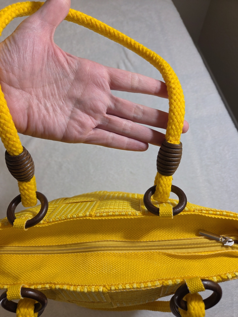 M&G Bertini Yellow Woven Basket Tote Bag Wooden Ring Handles Summer Beach Purse - Picture 12 of 15